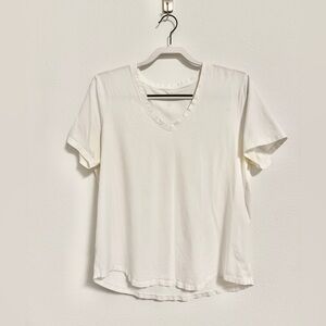 Lululemon Love Tee V-Neck Short Sleeve - White Size 10/12